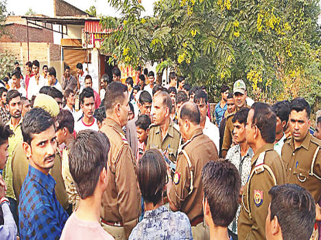 Death of old man by junk of vehicle collision