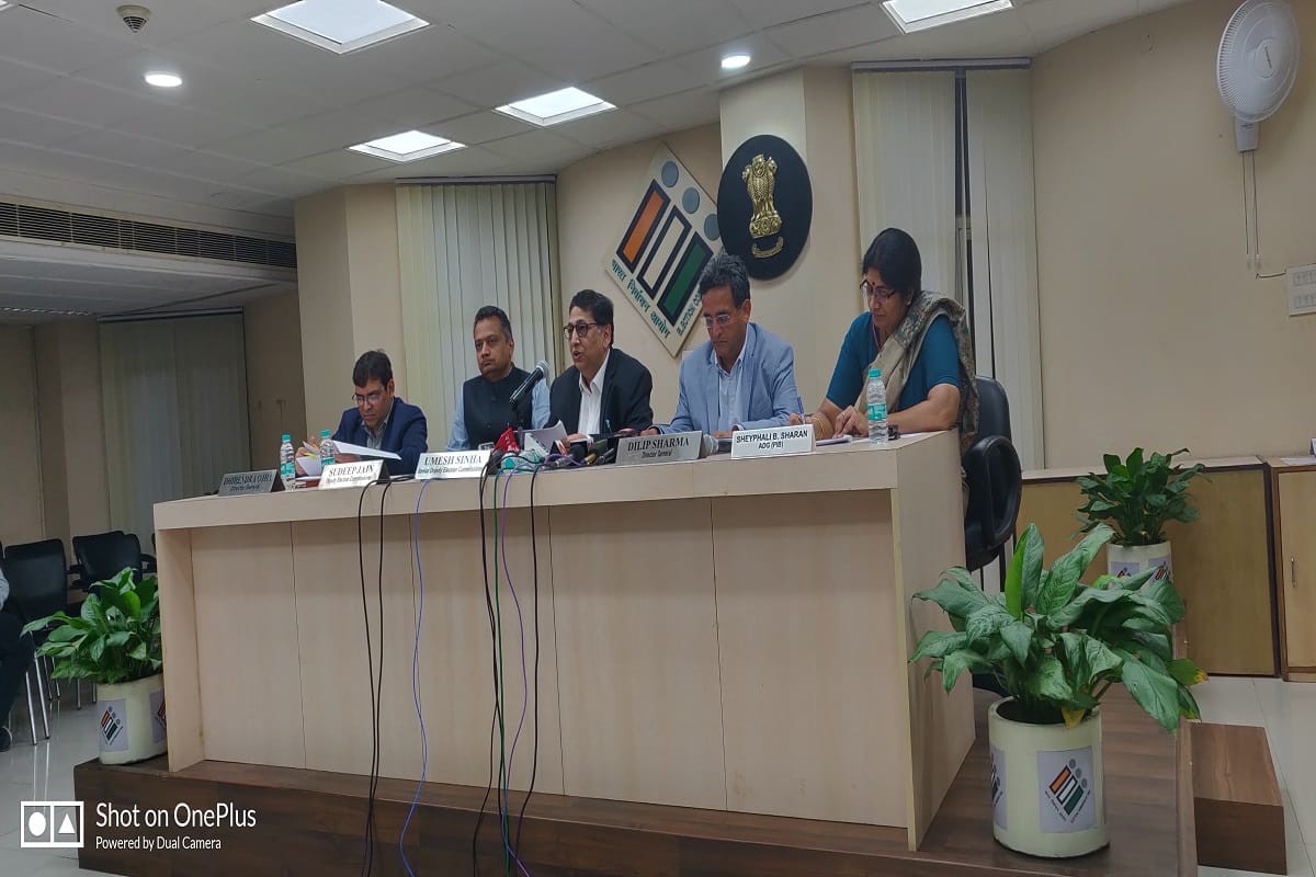 Chhattisgarh Secretary and Commissioner of Public Relations Department immediately shifted