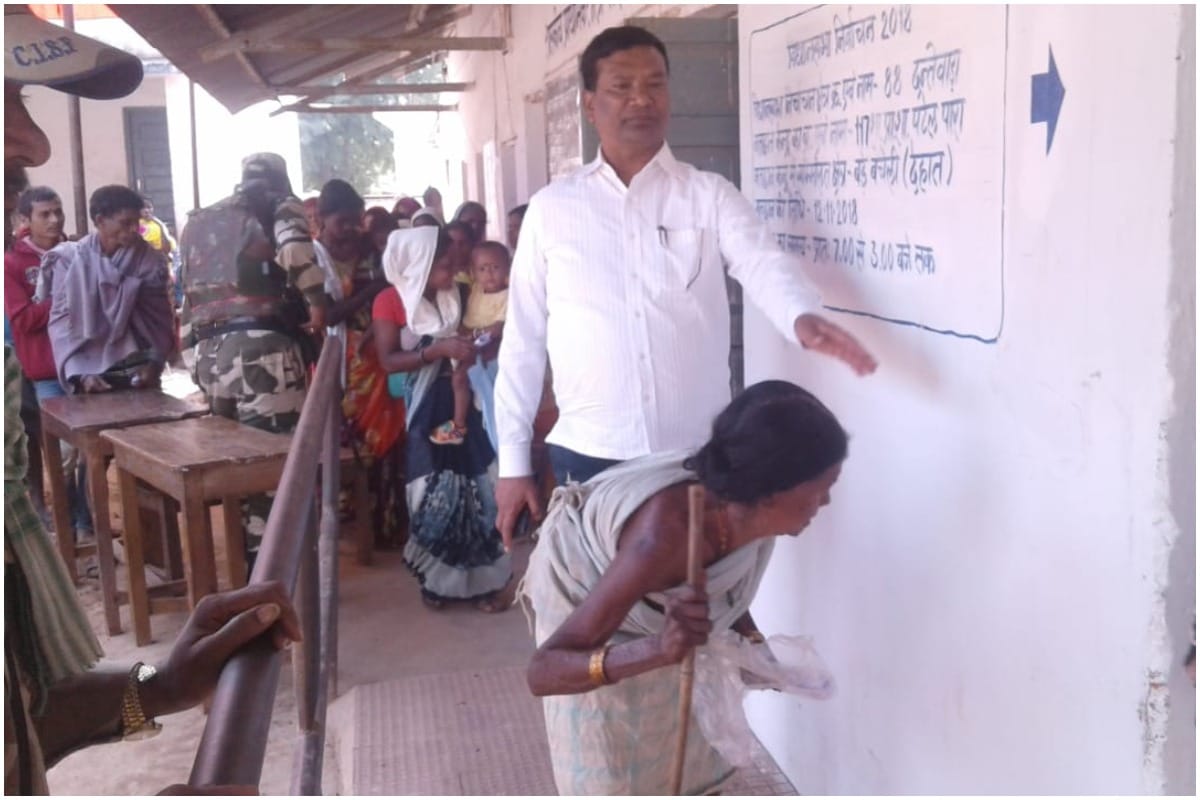 Chhattisgarh assembly election 2018: scenes outside polling booths are central attraction