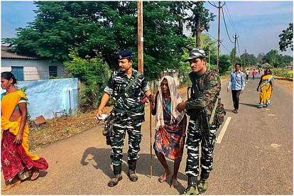 Chhattisgarh: Women's voting is more in 50 areas as they were lured by announcements of cash