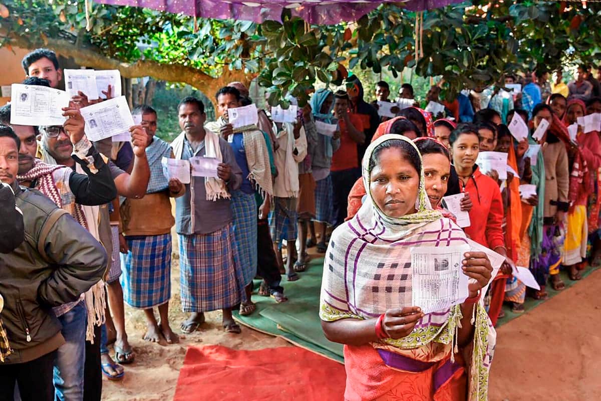 chhattisgarh vidhan sabha election 2018 first phase voting News Live Updates 12 November Monday