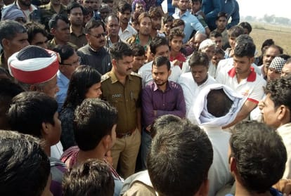 racial tension after farmer murder in agra