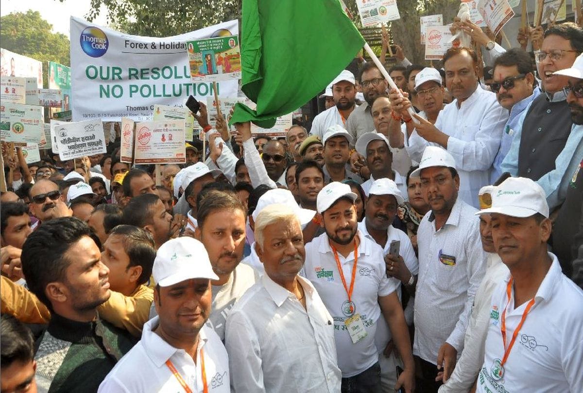 nagar nigam held swachhta rally for swachh survekshan 2019 in agra