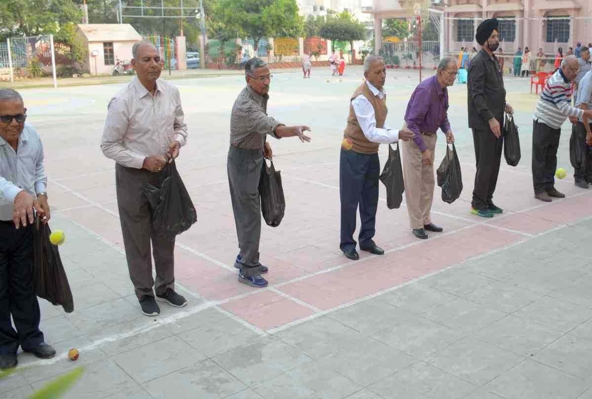 foundation day of varisth nagrik jankalyan samiti