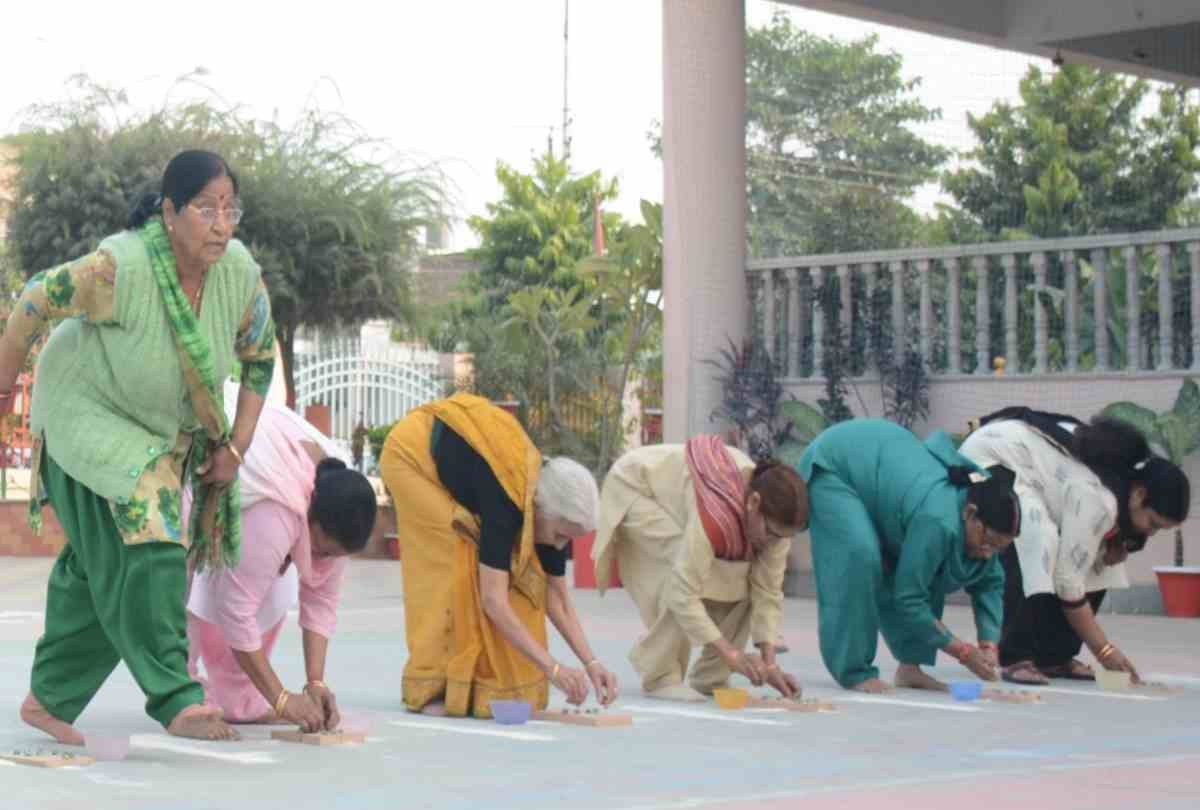 foundation day of varisth nagrik jankalyan samiti