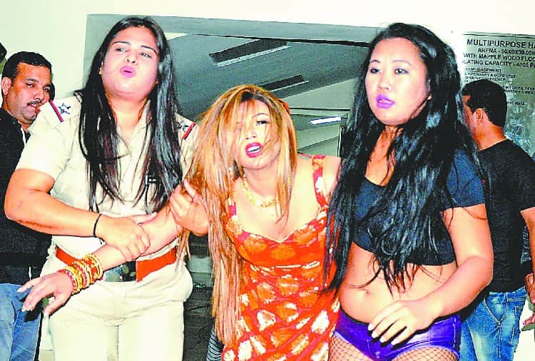 Chandigarh, Bollywood Actress Rakhi Sawant Injured due to Lady wrestler