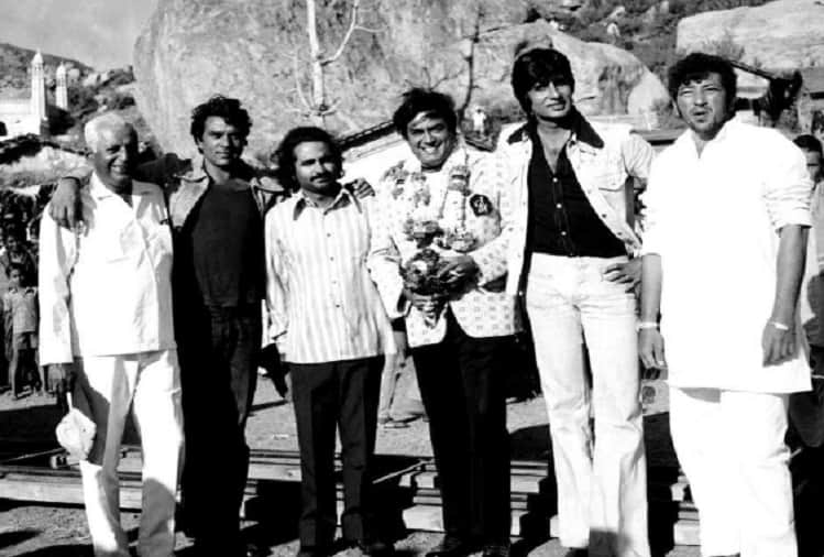 Amjad Khan birth anniversary to know all about his son Shadaab Khan and Seemaab Khan
