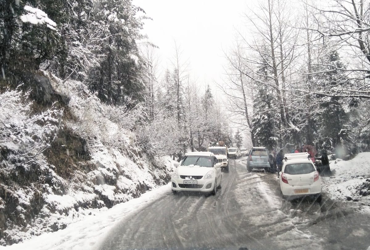 snowfall continued in high hills of himachal pradesh