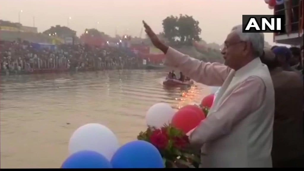 chhath puja 2018 today sun down gave adhry in delhi ncr