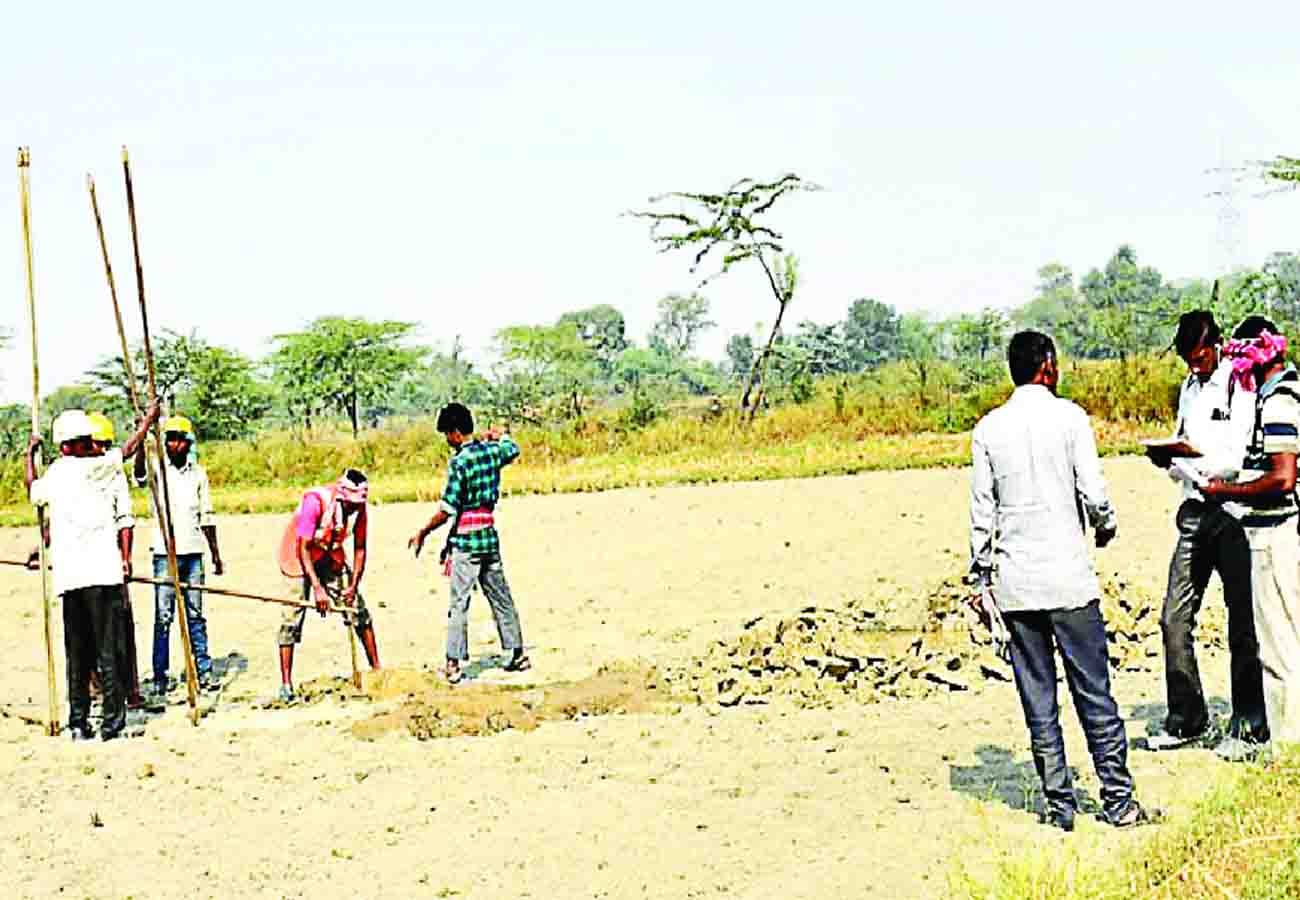 Search of crude oil between Aligarh to Kanpur