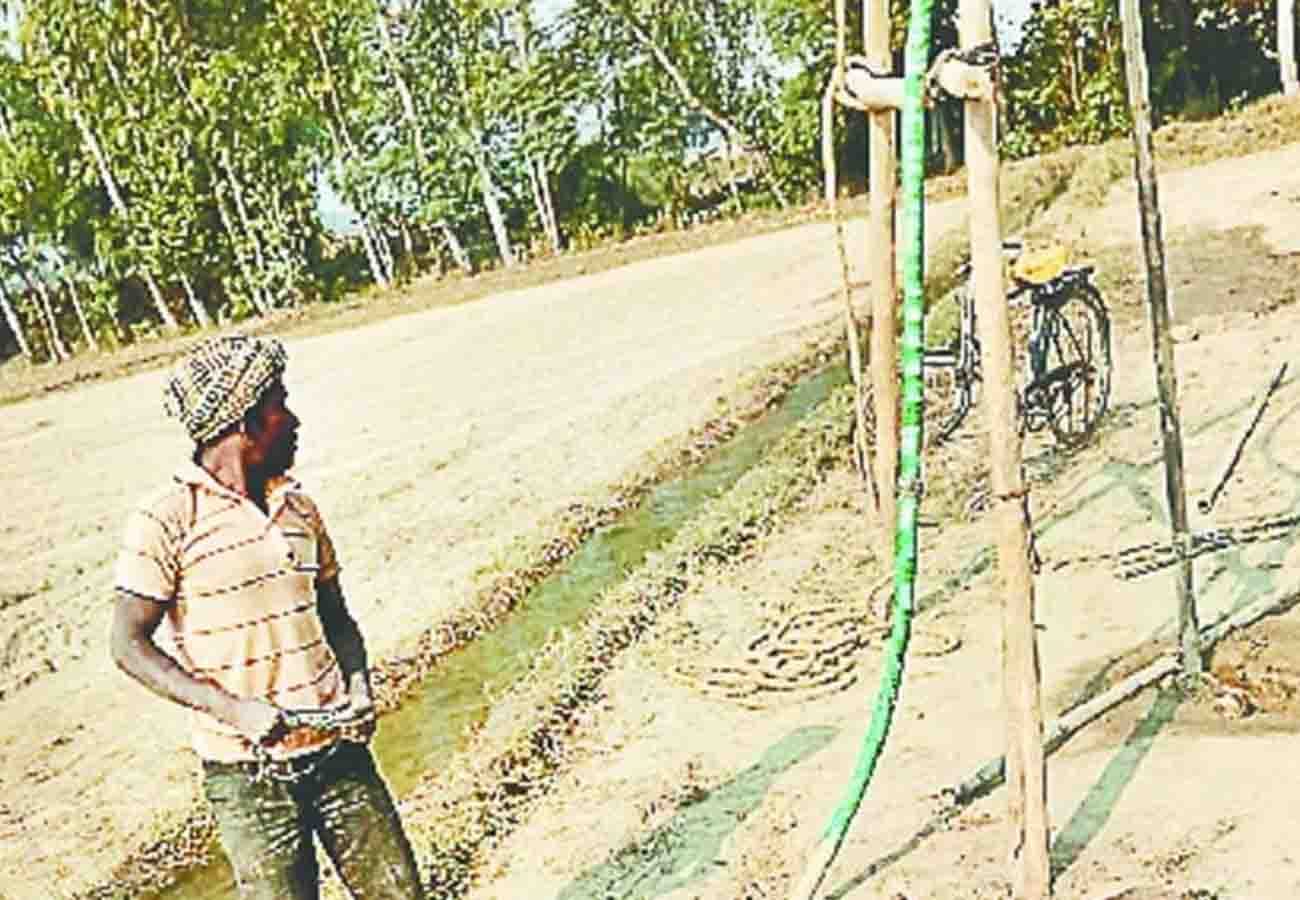 Search of crude oil between Aligarh to Kanpur