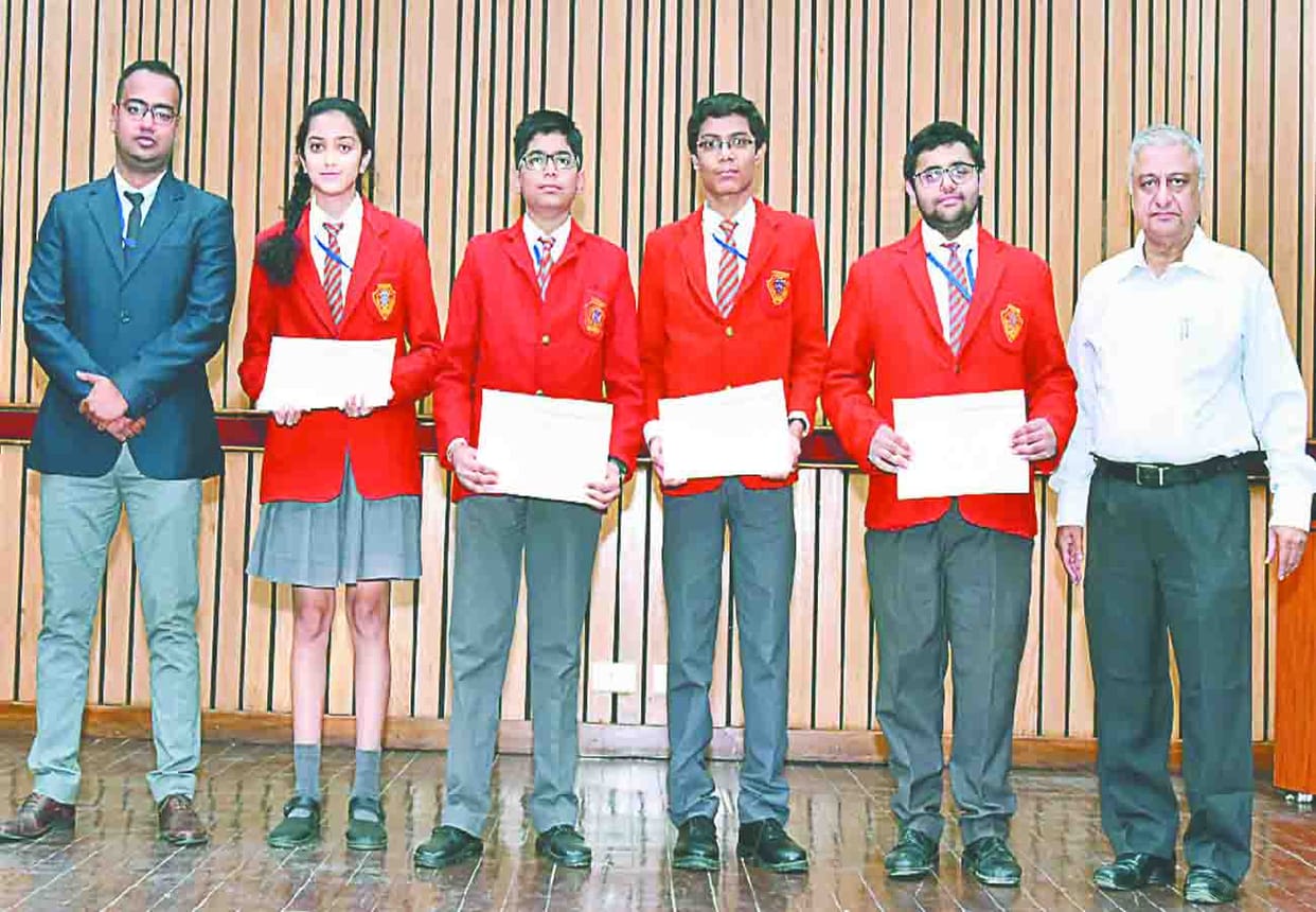 Shilling House students won quiz competition