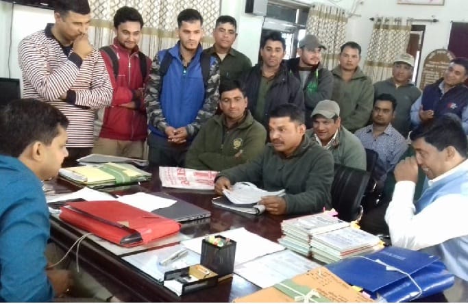 निदेशक से मिले नए व पुराने गाइड