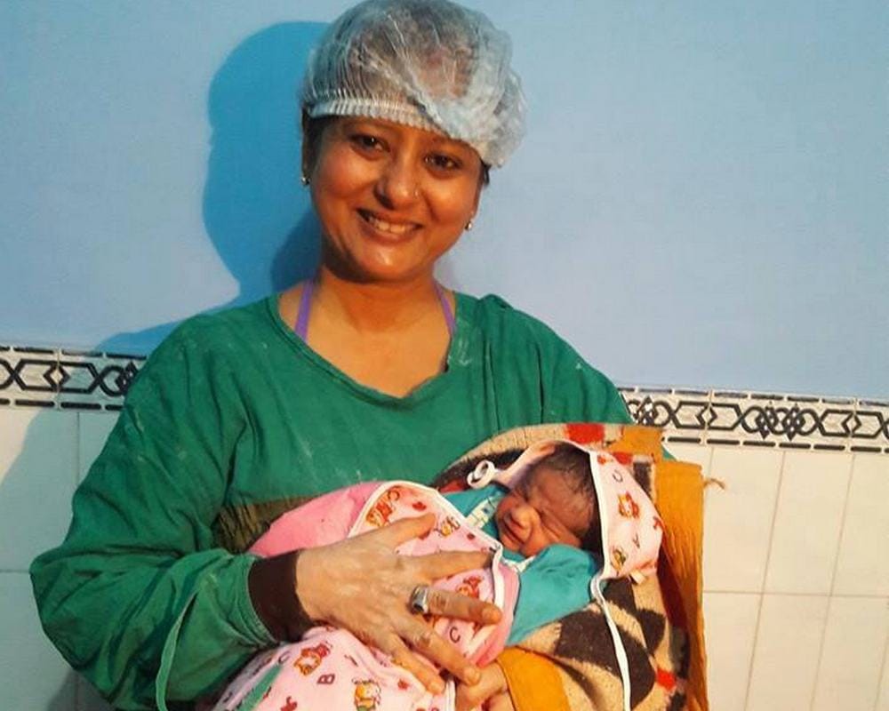 dr. shipra dhar charging zero fees if girl baby born in her hospital
