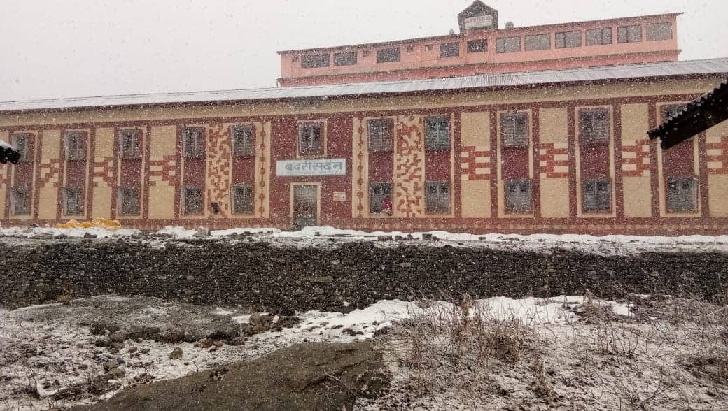 uttarakhand weather change snowfall in badrinath