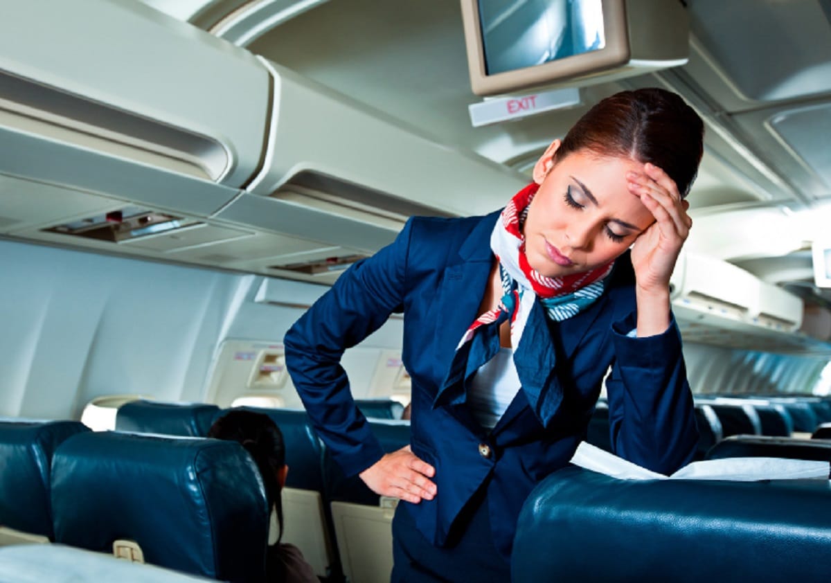 Flight passengers won't stop complaining about seat attendant does something hilarious