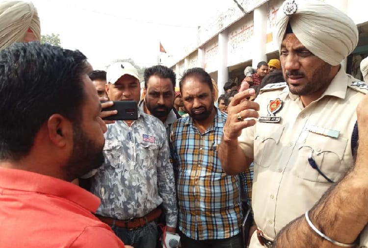 50 lakhs robbery in branch of State bank of india at nabha of patiala