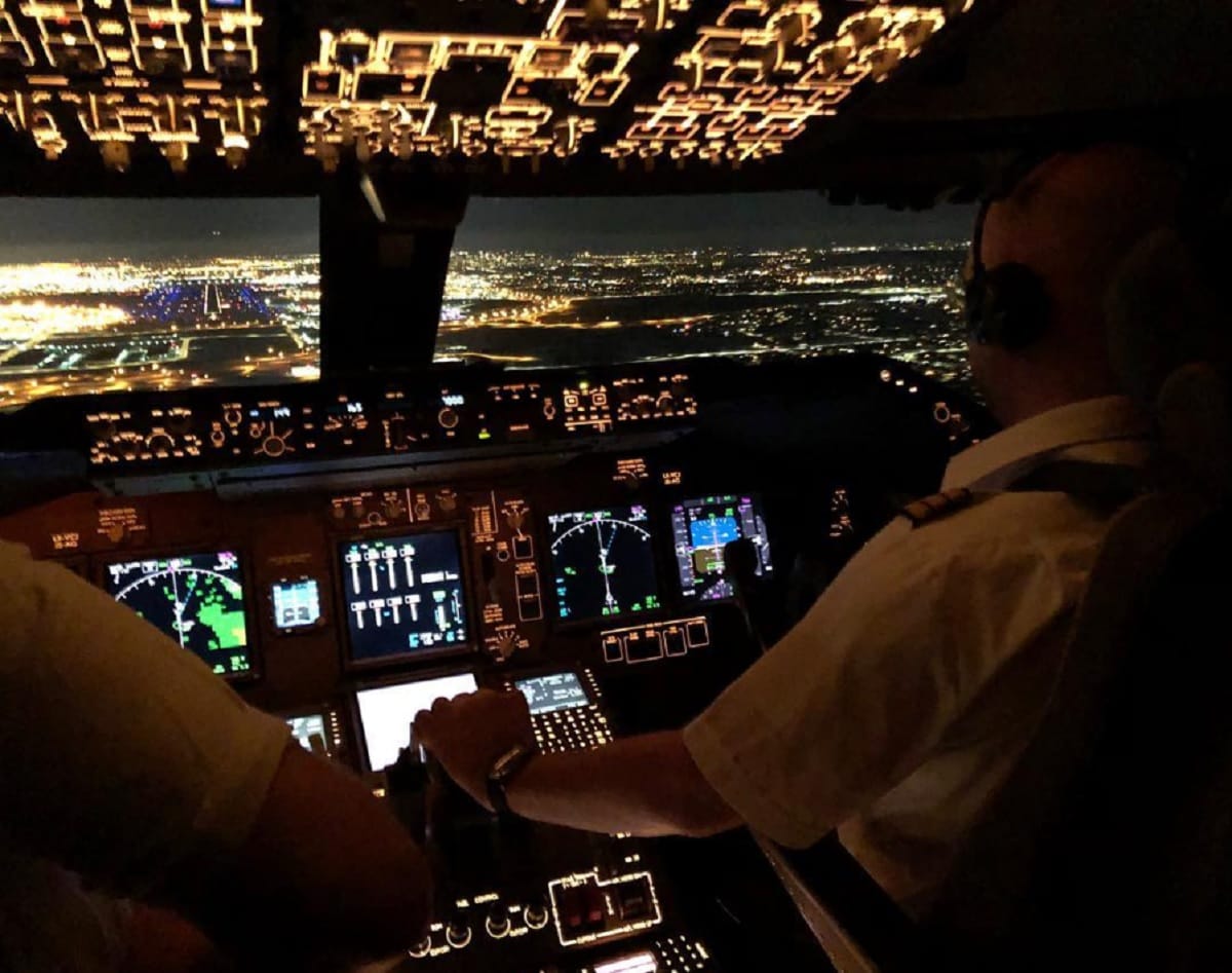 Amazing pictures taken from Flight cockpit by Christiaan van Heijst