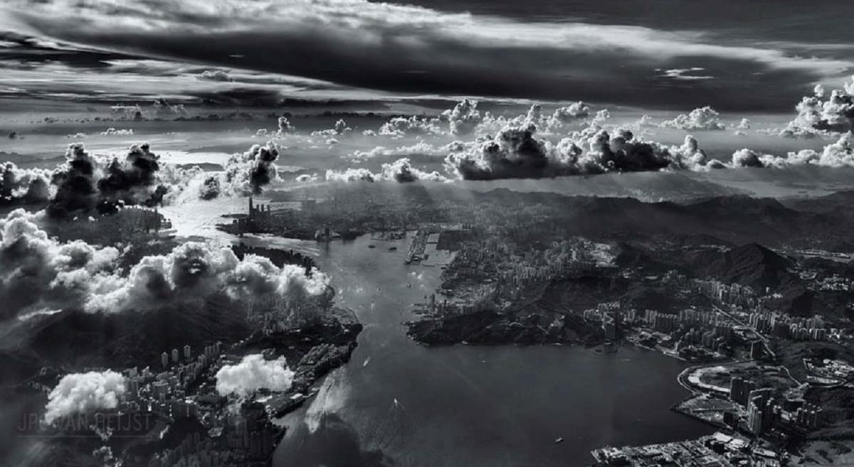 Amazing pictures taken from Flight cockpit by Christiaan van Heijst