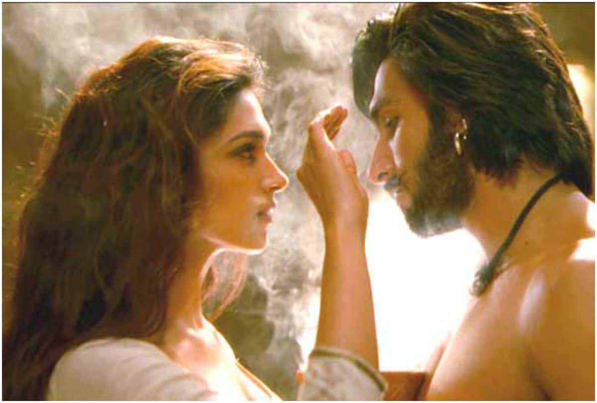 Deepika Padukone and Ranveer Singh continue kissing after intimate scene shooting over