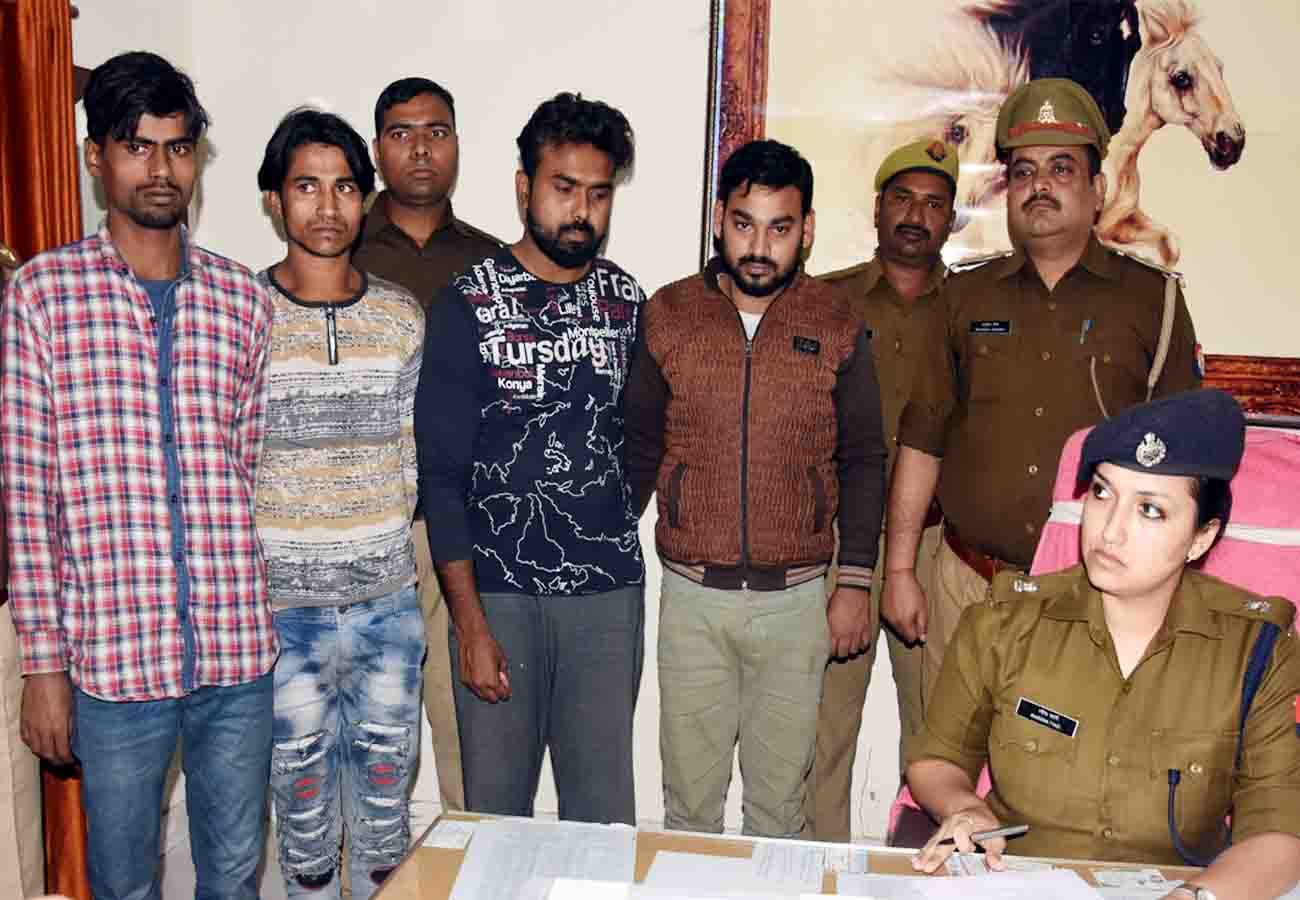 ola cab looting Gangs in kanpur