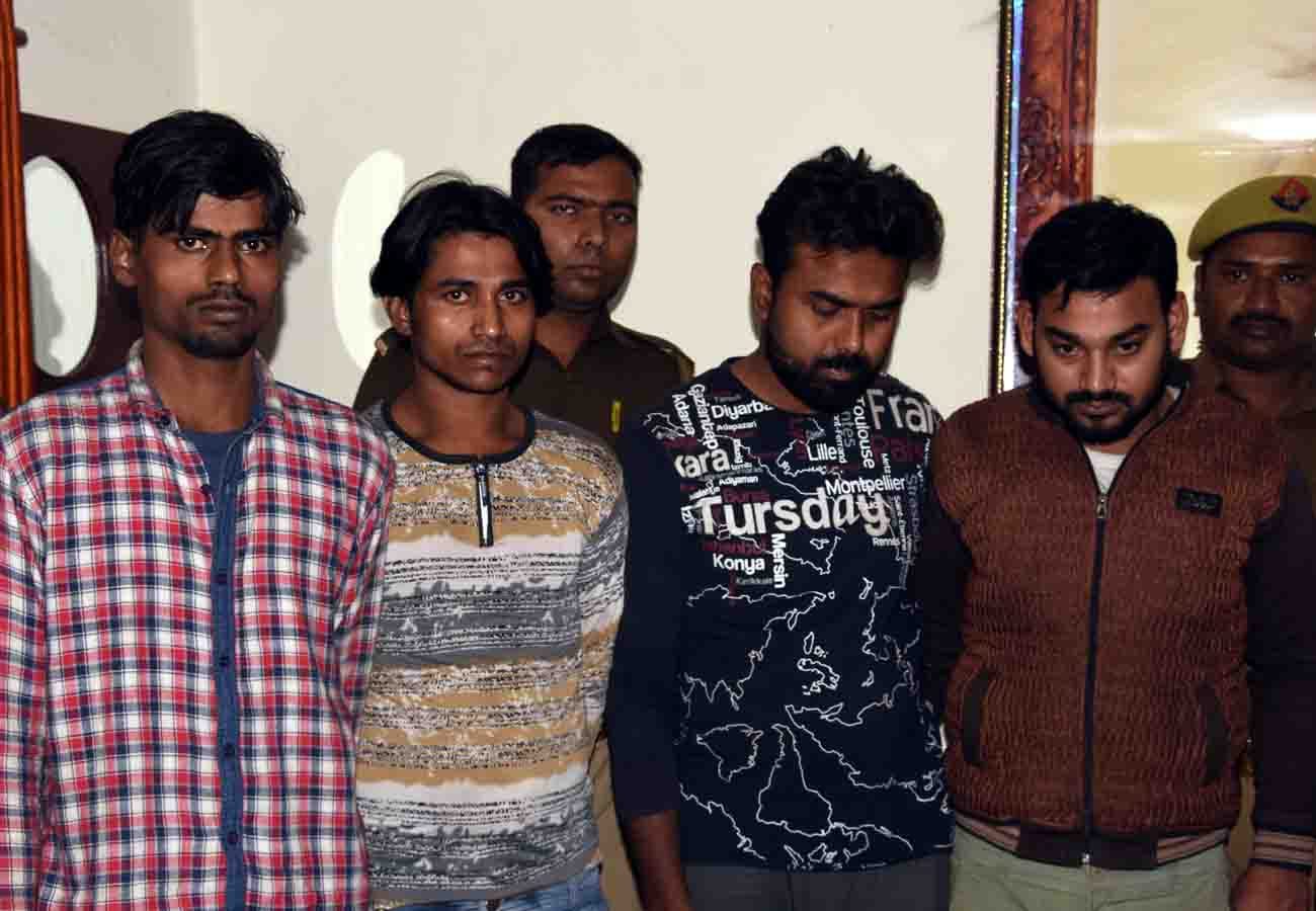 ola cab looting Gangs in kanpur