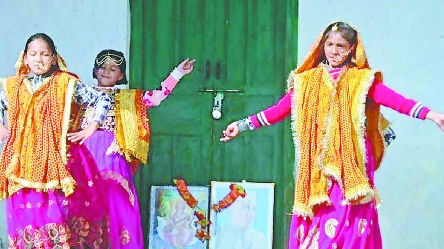 Chacha Nehru remembered on Children's Day