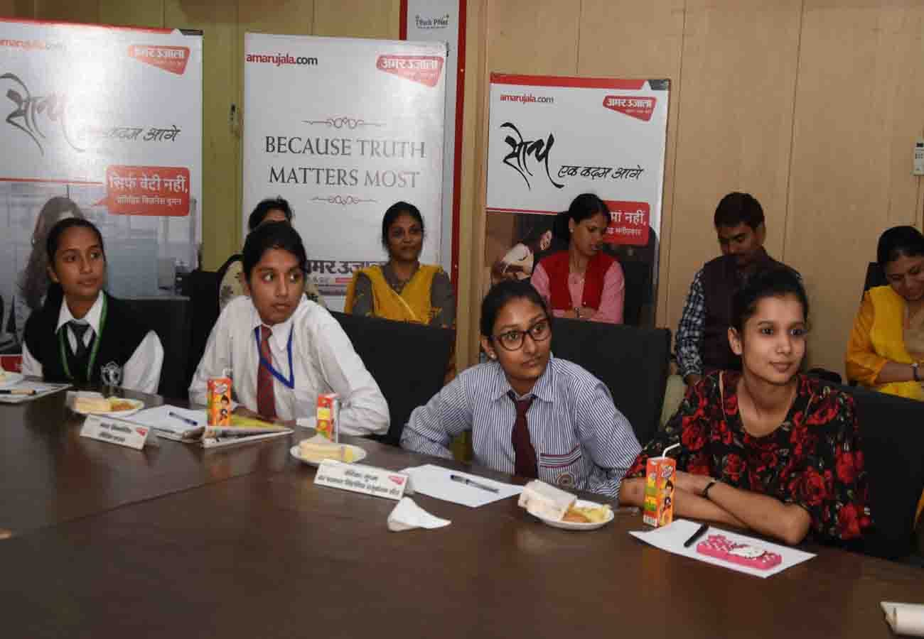teachers day special guest editor visit at amar ujala kanpur