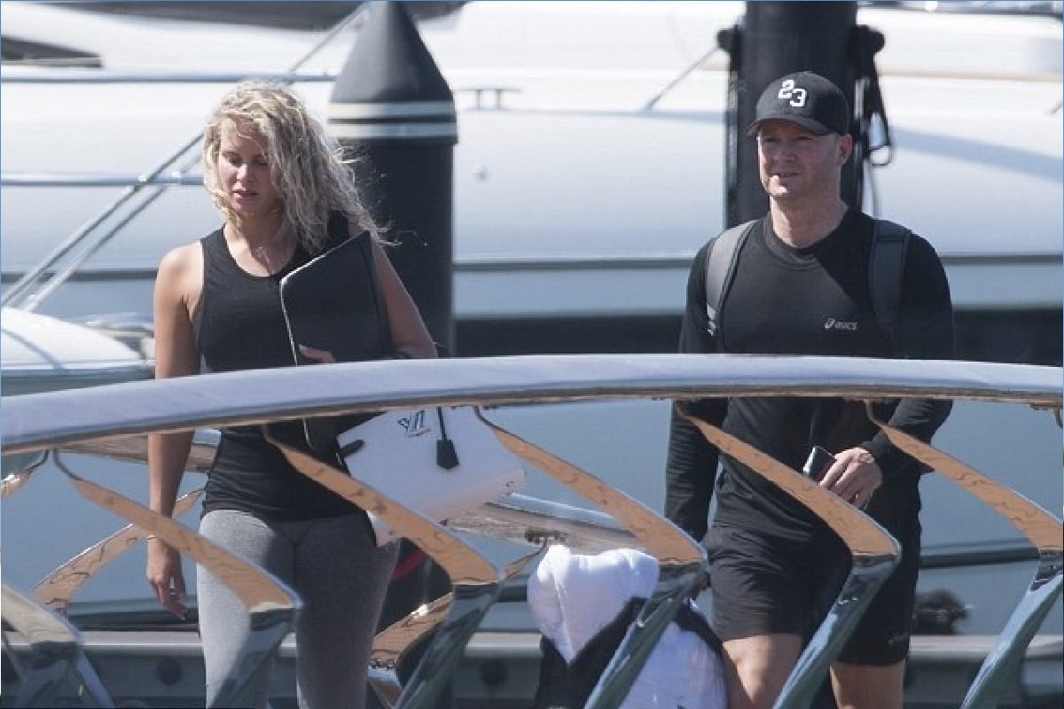 Michael Clarke Extra Marital Affair with his assistant Sasha Armstrong