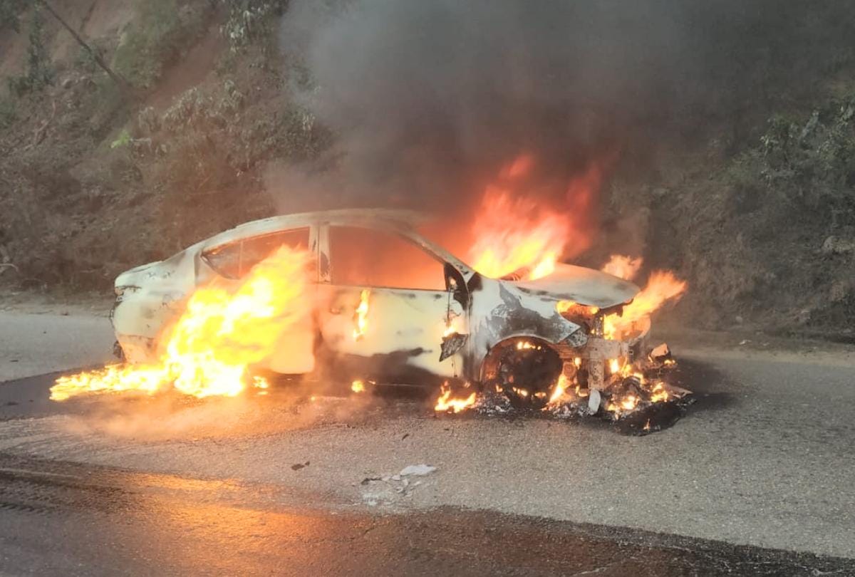 Running car catches fire on chandigarh manali national high way