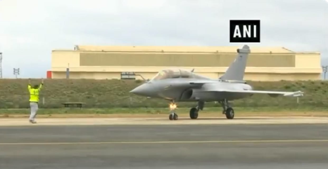fighter rafale jet first look going to join indian air force in 2019 september