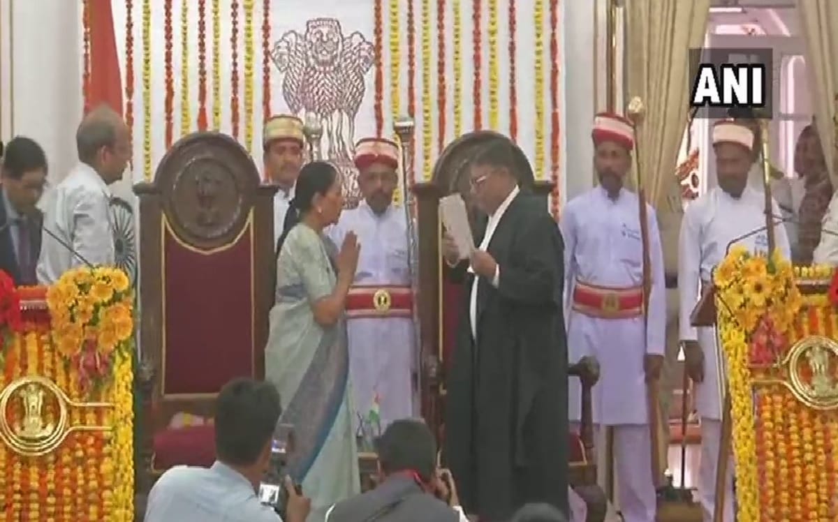 SK Seth takes oath as Chief Justice of the Madhya Pradesh High Court, at Raj Bhawan in Bhopal