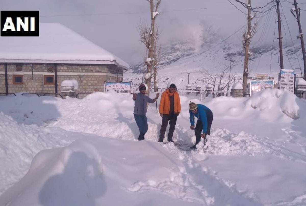 Himachal Pradesh Koksar Lahaul Spiti receives fresh snowfall