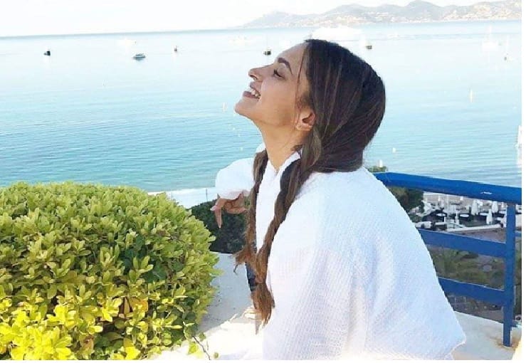 deepika padukone latest photo leak from italy after wedding with ranveer singh
