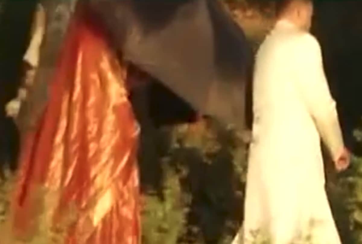 deepika padukone ranveer singh marriage first time wear red saree
