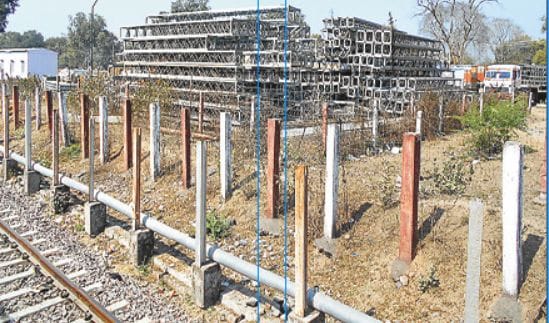 The electrification of the Delhi-Shamli, Saharanpur railway track hangs
