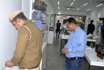 a Student firing on a mobile shop manager in haryana
