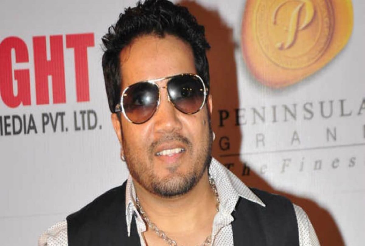 Mika Singh Banned News: AICWA bans and boycotts singer Mika Singh for performing in Pakistan