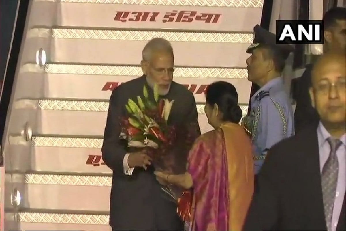 PM Narendra Modi left for india after attending ASEAN summit in Singapore