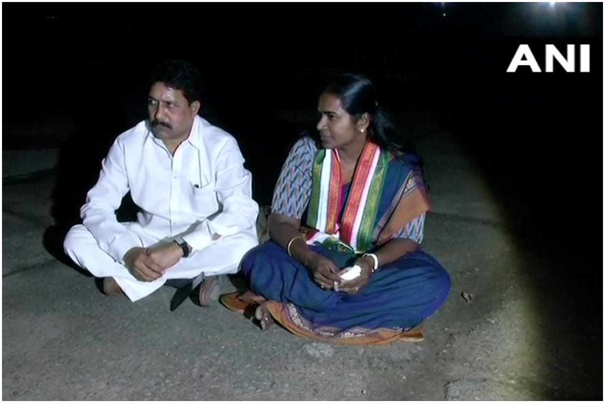 telangana assembly election 2018:  former Hyderabad Mayor Banda Karthika Reddy sits on a dharna