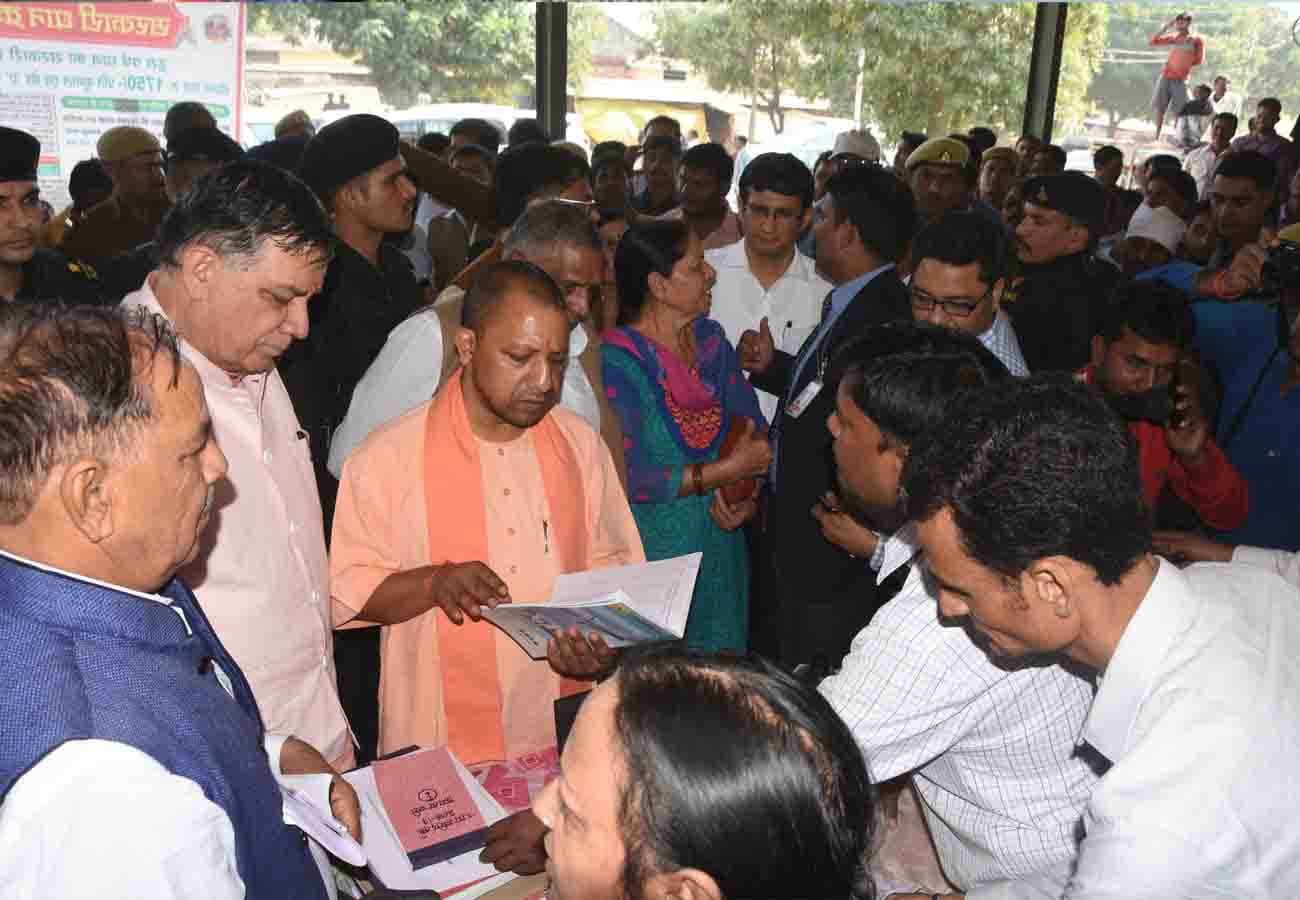 CM Yogi Adityanath surprise check in kanpur
