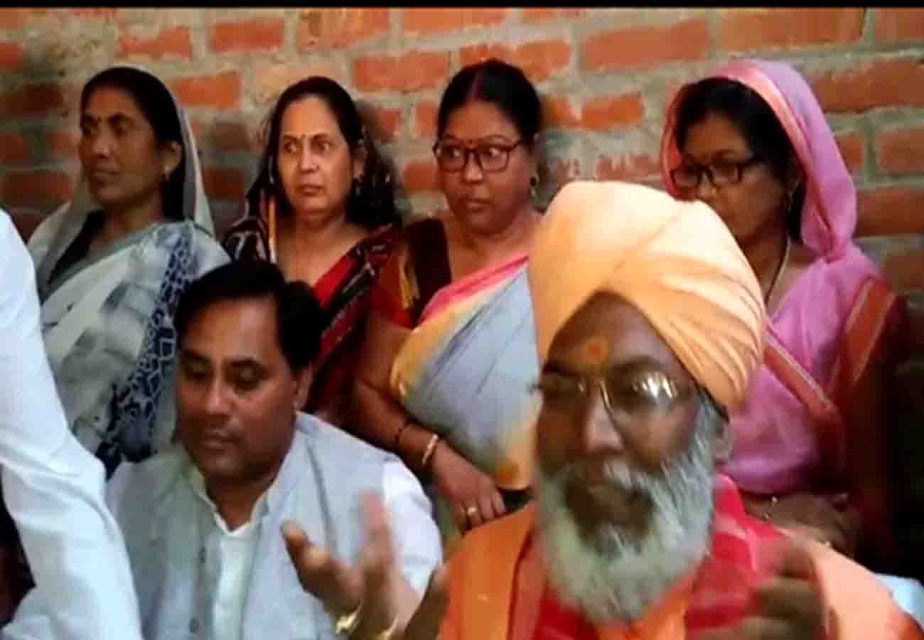 sakshi maharaj targets rahul gandhi in kannauj again