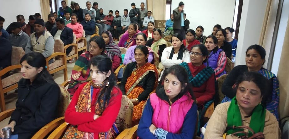 Employees opened against the divisional forest officer