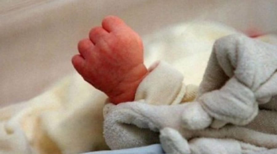 Baghpat, a man sold a newborn baby for 5 thousand rupees