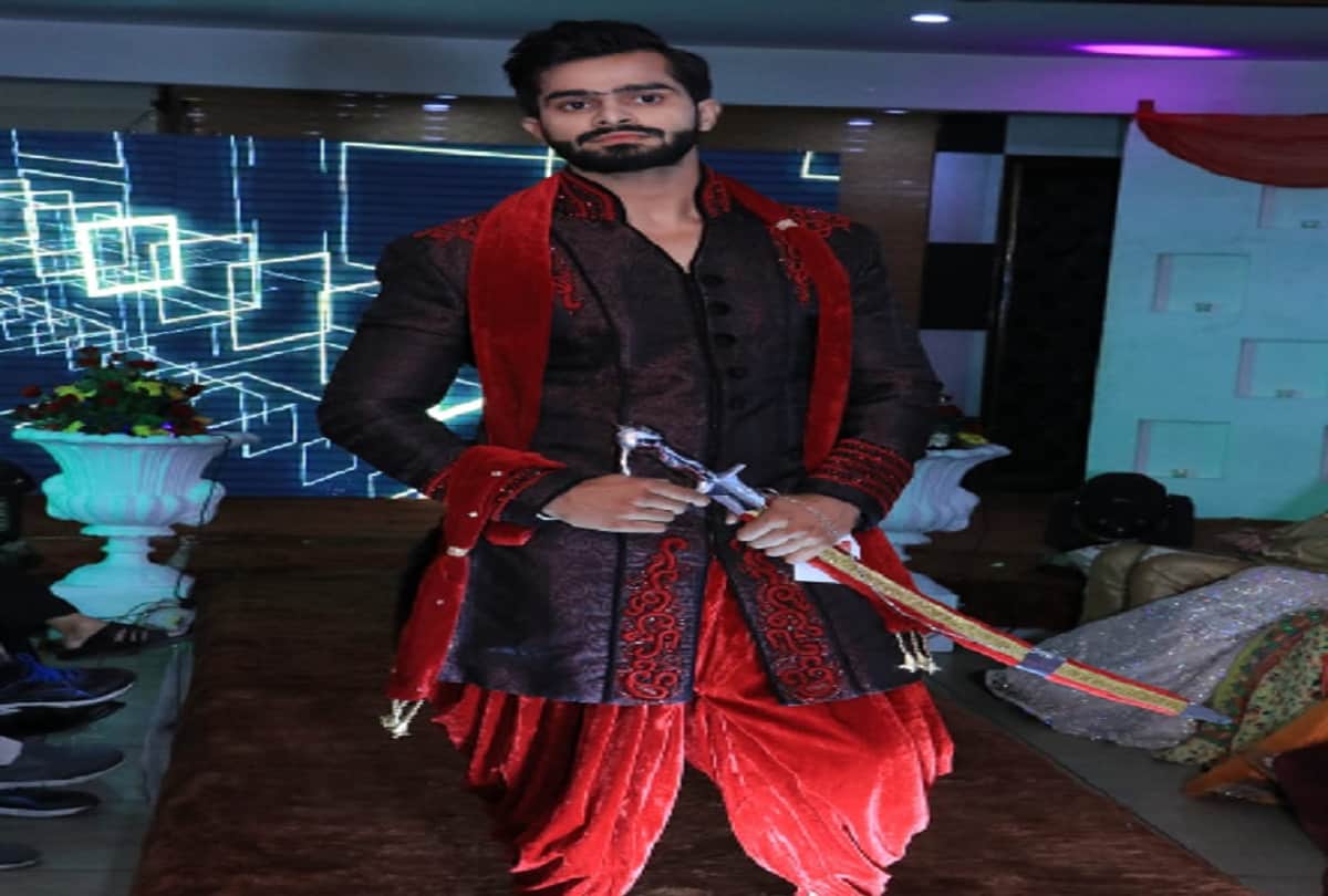 Meerut, wedding season starts, Bride and groom's new dress dhoti kurta and lehenga