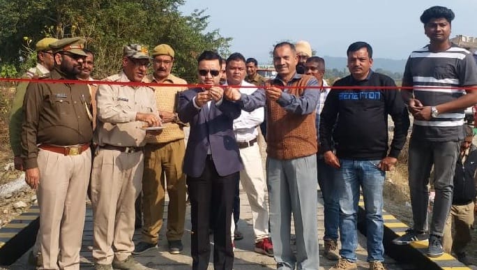 खनन के लिए खुली दाबका नदी