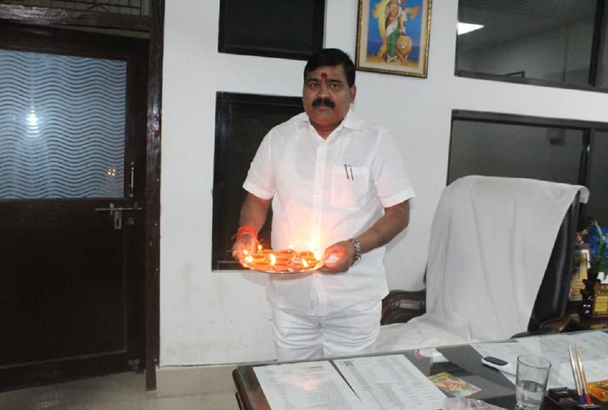 Rs 3 cr extortion money demanding from apna dal MLA sangam lal gupta