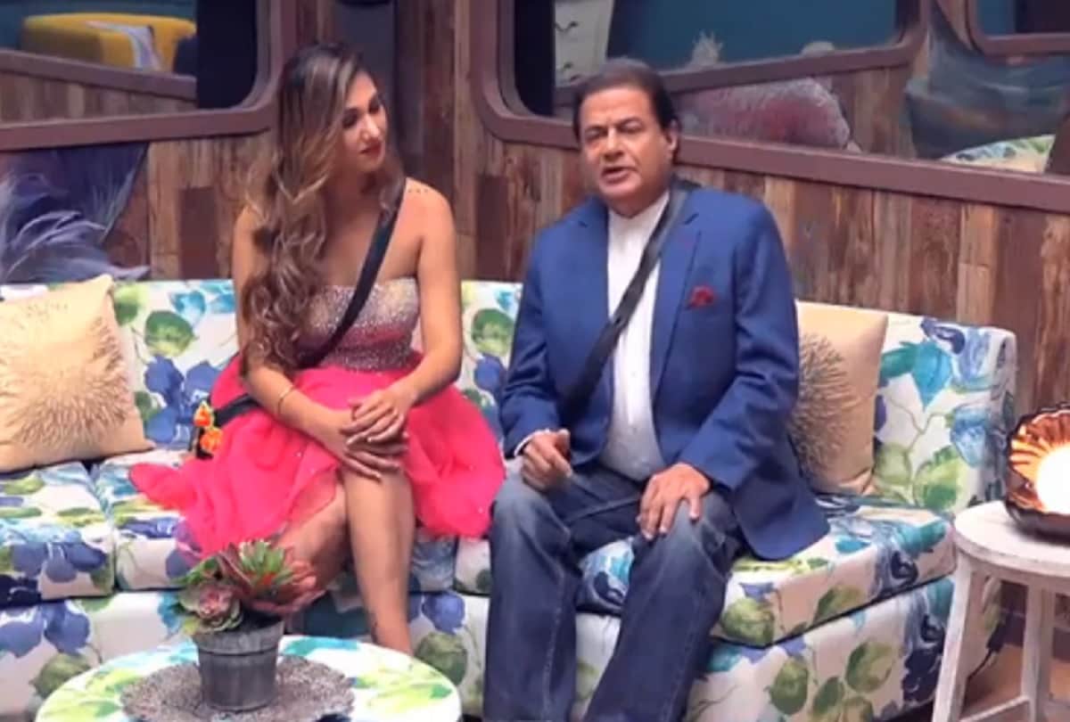 anup jalota went in bigg boss 12 to meet jasleen
