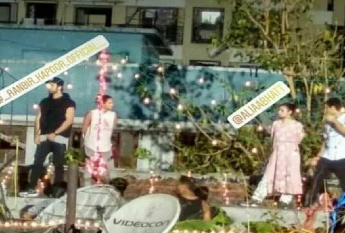 Alia Bhatt and Ranbir Kapoor photo of Brahmastra set has been viral
