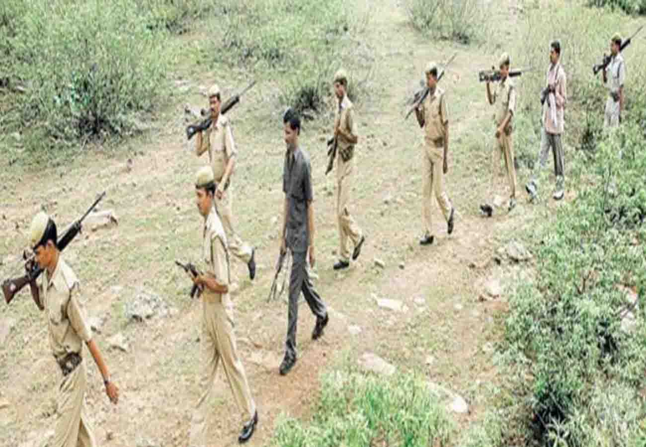 Encounter between police and dacoits in chitrakoot